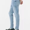 Közepes derékmagasságú skinny farmer