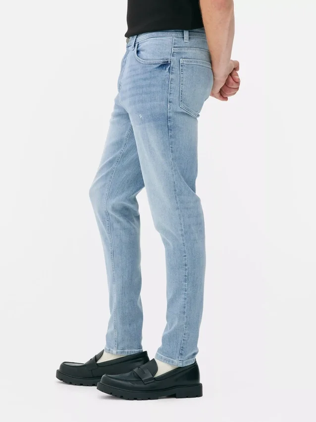 Közepes derékmagasságú skinny farmer