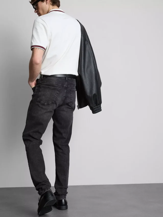 Közepes derékmagasságú skinny farmer