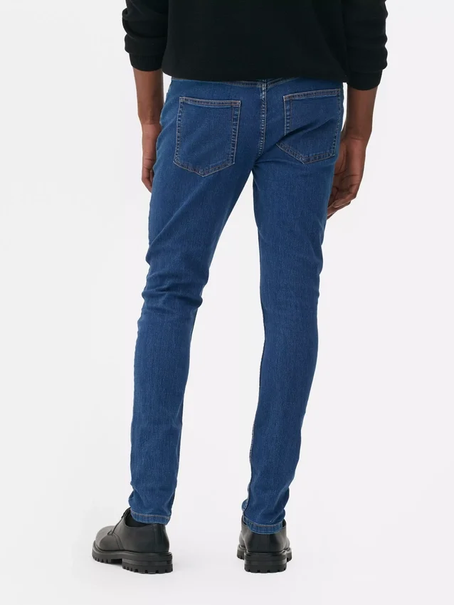 Közepes derékmagasságú skinny farmer