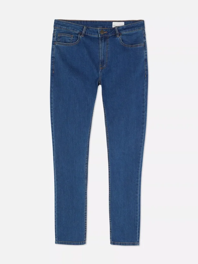 Közepes derékmagasságú skinny farmer