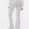 Magas derekú, sportos, tágas szárú leggings