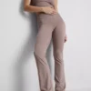 Magas derekú, táguló szárú sportlegging