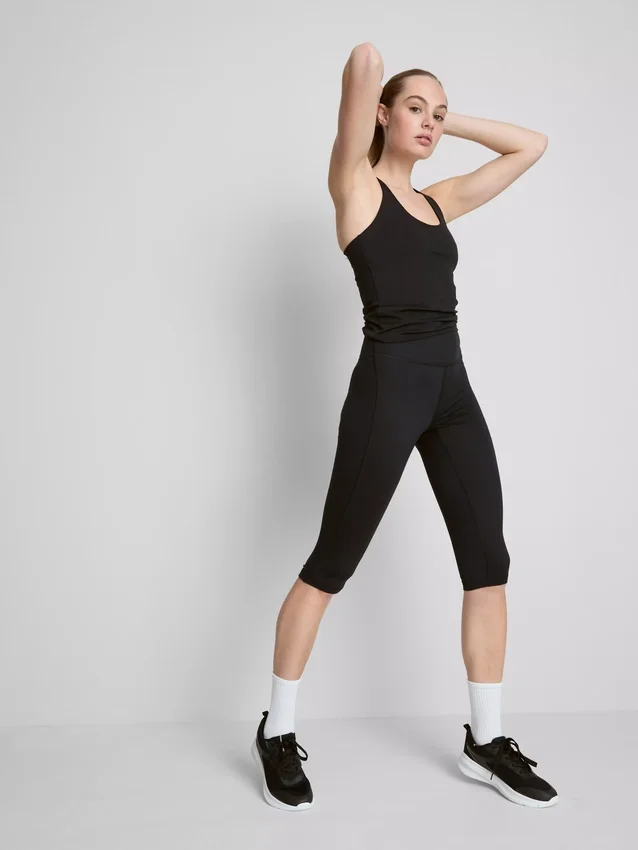 Magas derékú, sima, támasztó aktív capri leggings