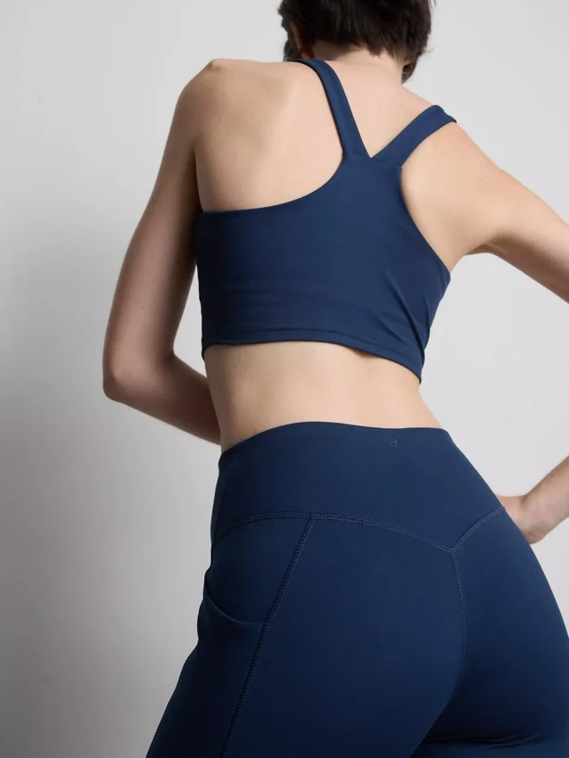 Magas derékú, sima, támasztó sportlegging