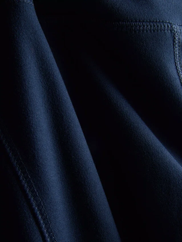Magas derékú, sima, támasztó sportlegging