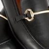 Műbőr csatós loafer