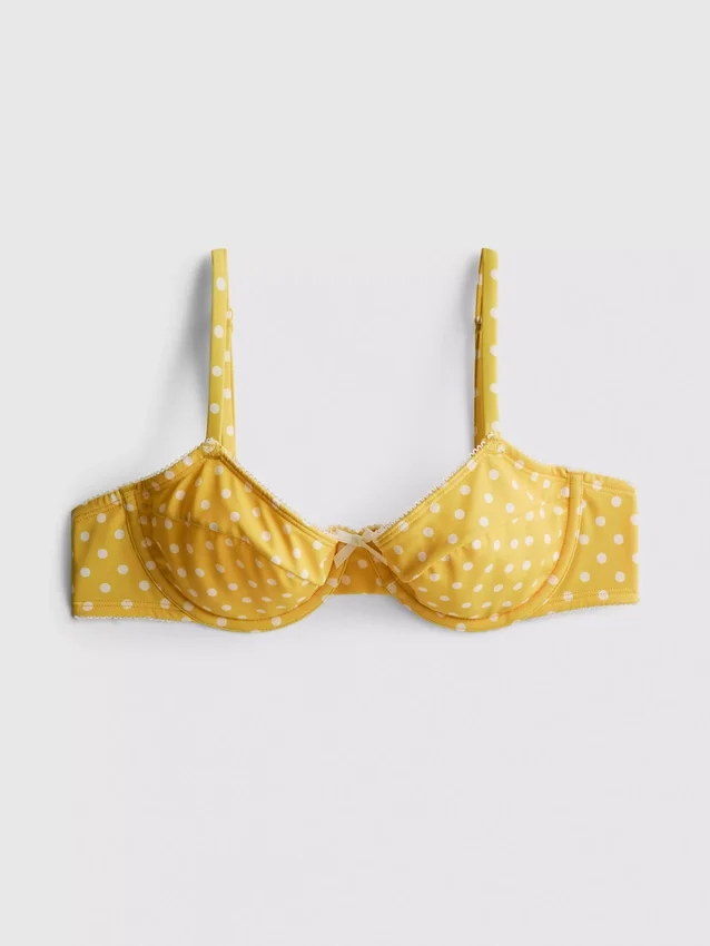 Melltartós, szív alakú nyakkivágású, pöttyös bikini felső