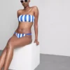 Mintás bandeau bikini felső