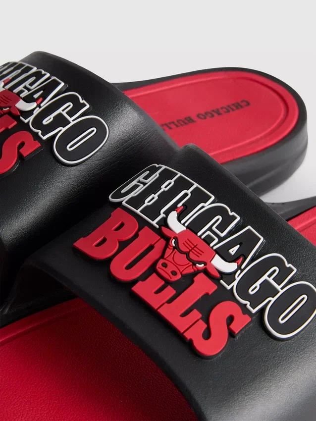 NBA Chicago Bulls medencecsúszda