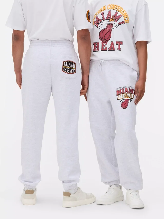 NBA Miami Heat húzózsinóros melegítőnadrág