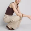 Négyszögletes nyakú póló