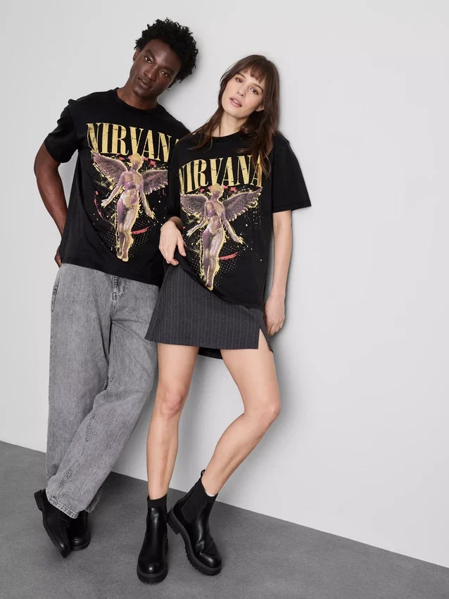 Nirvana angyalos grafikás póló