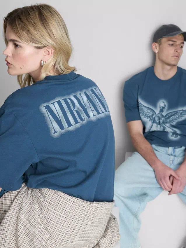 Nirvana angyalos grafikás póló