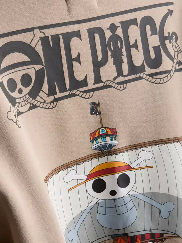 One Piece Thousand Sunny kapucnis pulóver