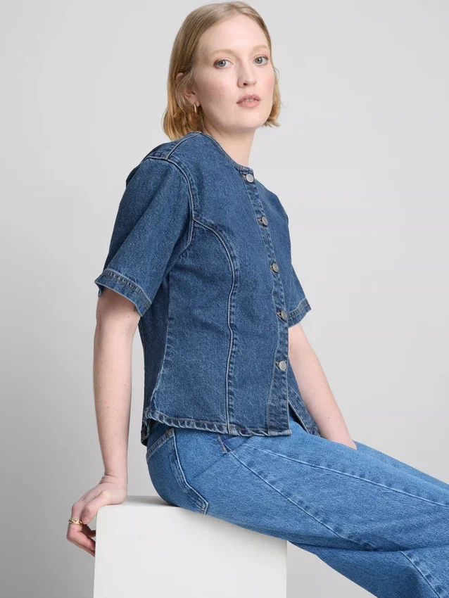 Pamut denim, derékban szűkített, rövid ujjú felső