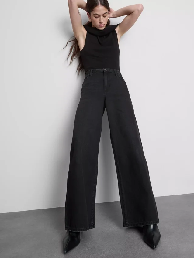 Pamut denim, közepes derékmagasságú, széles szárú farmer