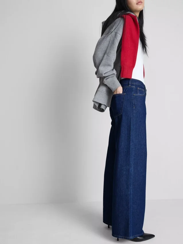 Pamut denim, közepes derékmagasságú, széles szárú farmer