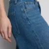 Pamut denim, közepes derékmagasságú, széles szárú farmer