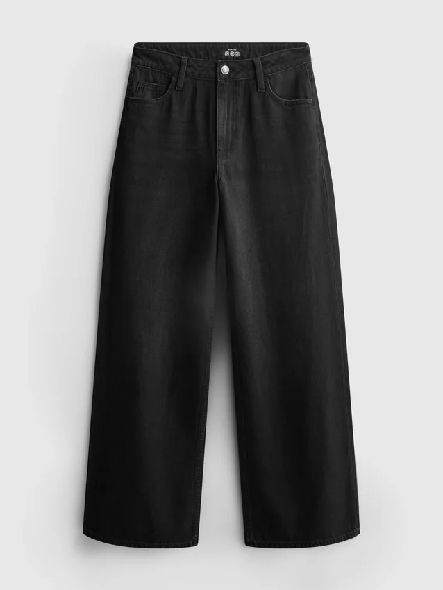 Pamut denim, közepes derékmagasságú, széles szárú farmer