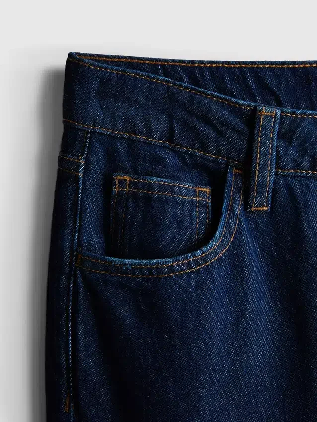 Pamut denim, közepes derékmagasságú, széles szárú farmer