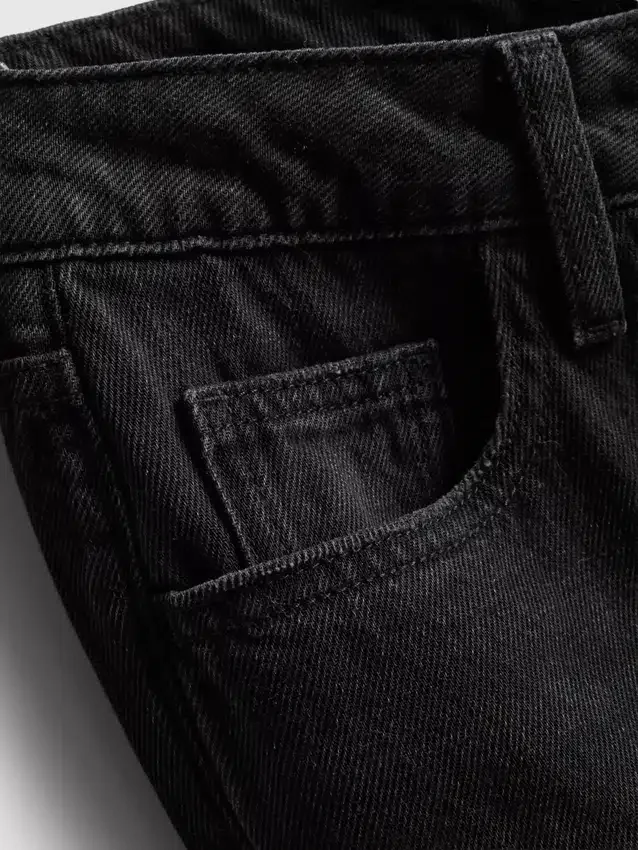 Pamut denim, közepes derékmagasságú, széles szárú farmer