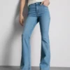 Pamut denim, közepes derékmagasságú, táguló szárú farmer