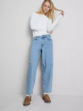 Pamut denim magas derekú, keskeny szárú farmer