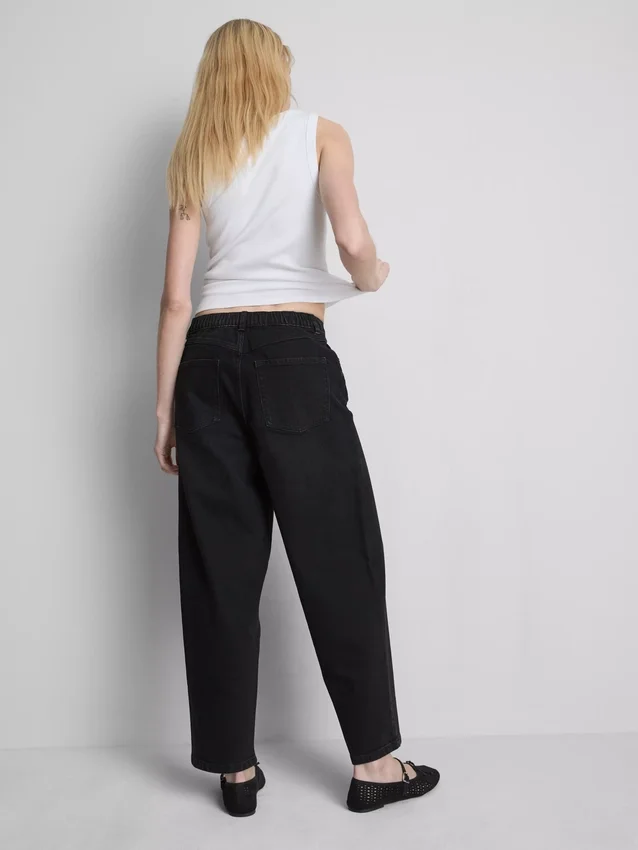 Pamut denim magas derekú, keskeny szárú farmer