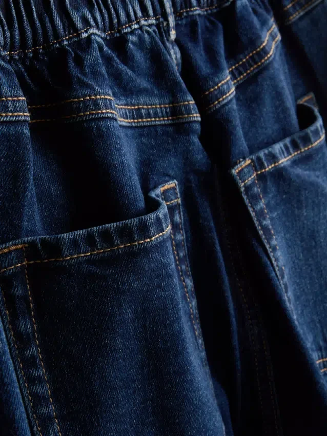 Pamut denim magas derekú, keskeny szárú farmer