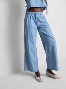 Pamut denim, redős, széles szárú farmer