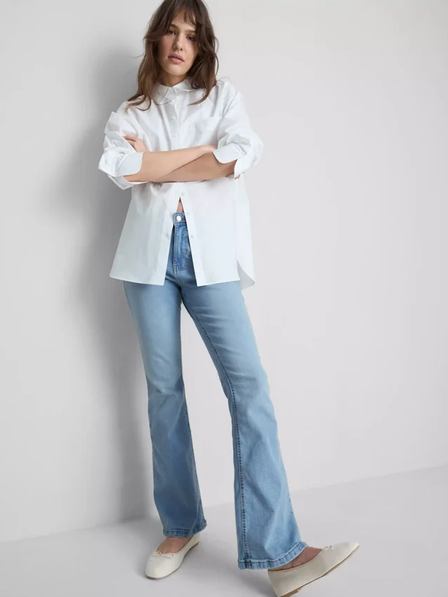 Pamut denim, tágas szárú, közepes derékmagasságú farmer
