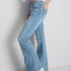 Pamut denim, tágas szárú, közepes derékmagasságú farmer