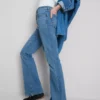Pamut denim, tágas szárú, közepes derékmagasságú farmer