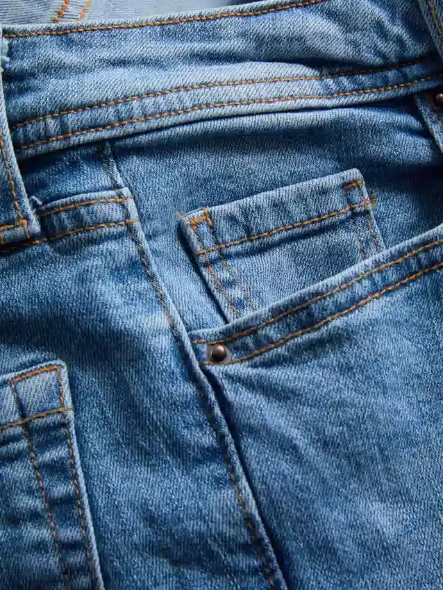 Pamut denim, tágas szárú, közepes derékmagasságú farmer