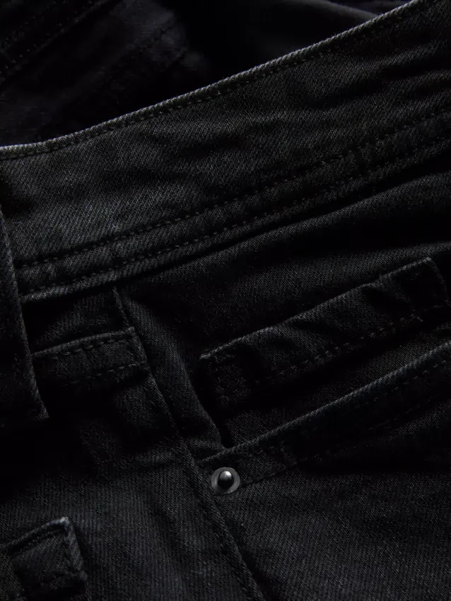 Pamut denim, tágas szárú, közepes derékmagasságú farmer