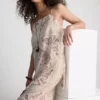 Paula Echevarría gyűrött szatén, hosszú vonalú cami felső