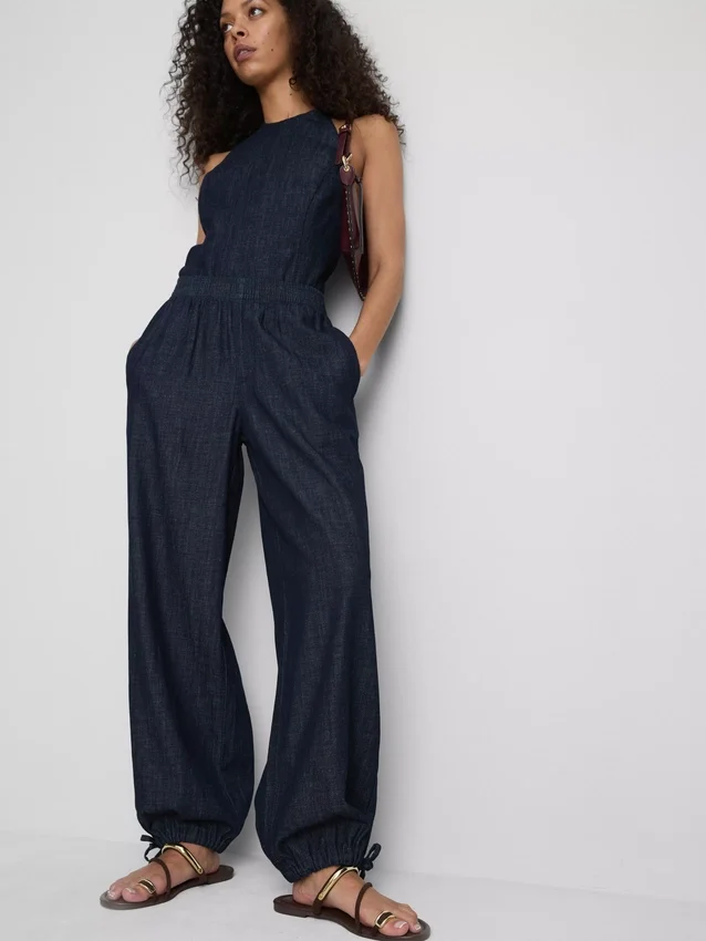 Paula Echevarría pamutgazdag denim haremnadrág