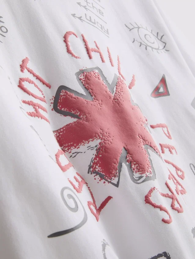 Red Hot Chili Peppers-motívumú póló