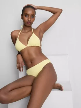 Ráncos háromszög alakú bikini felső