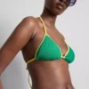 Ráncos, kontrasztos háromszög alakú bikini felső