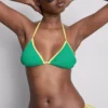 Ráncos, kontrasztos háromszög alakú bikini felső