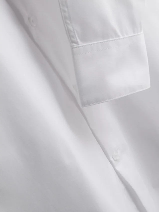 Slim fit, rugalmas, gombos ing