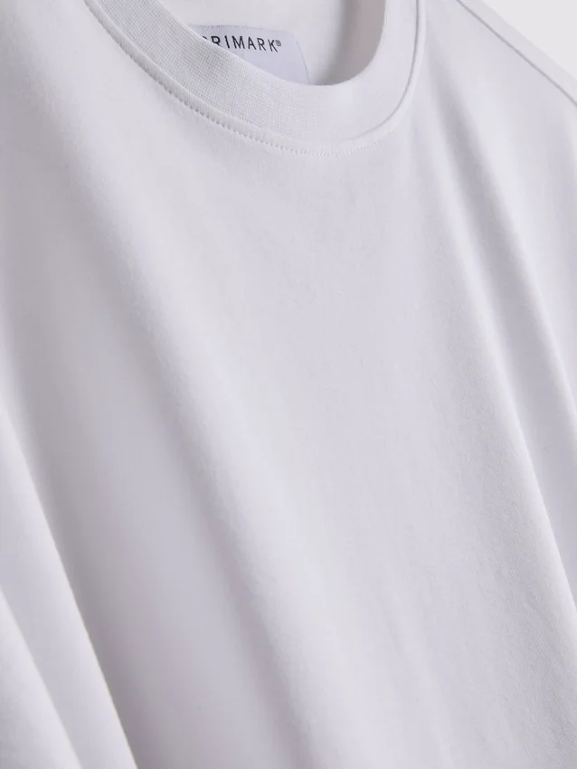 Slim-fit, rugalmas, rövid ujjú póló