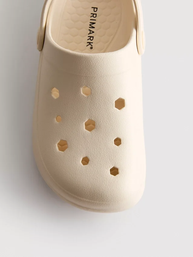 Slingback strandpapucs