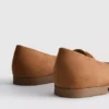 Széles fazonú, alacsony orrú loafer