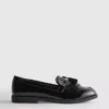 Széles fazonú lakkozott loafer