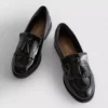 Széles fazonú lakkozott loafer