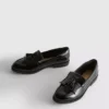 Széles fazonú lakkozott loafer