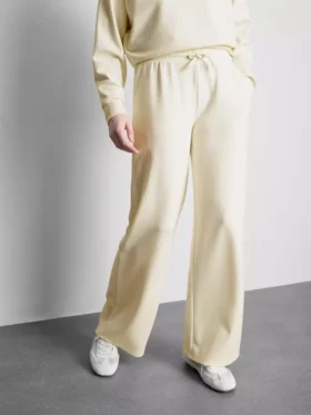 Széles szárú joggingnadrág